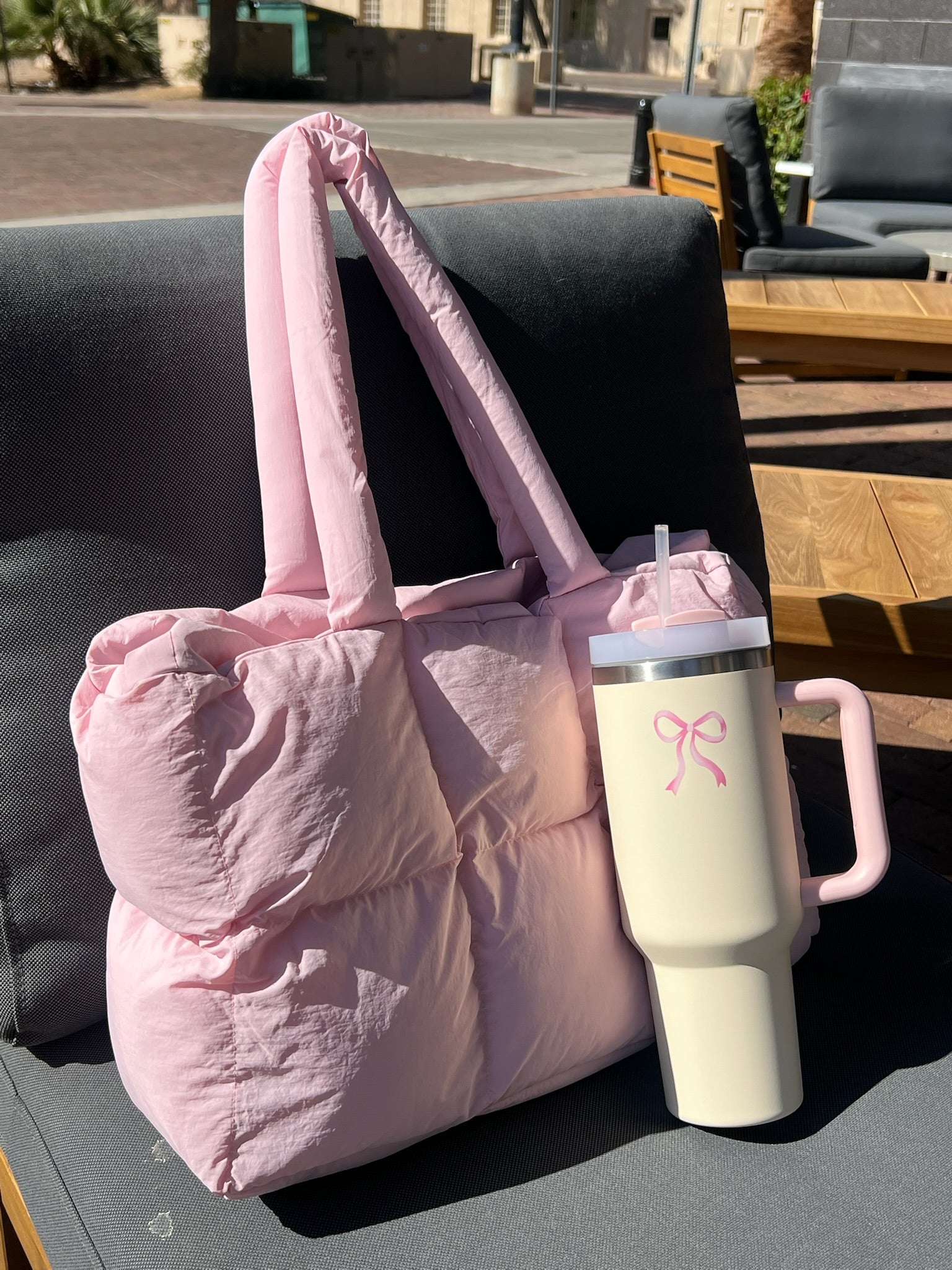 Vivid puffer tote bag