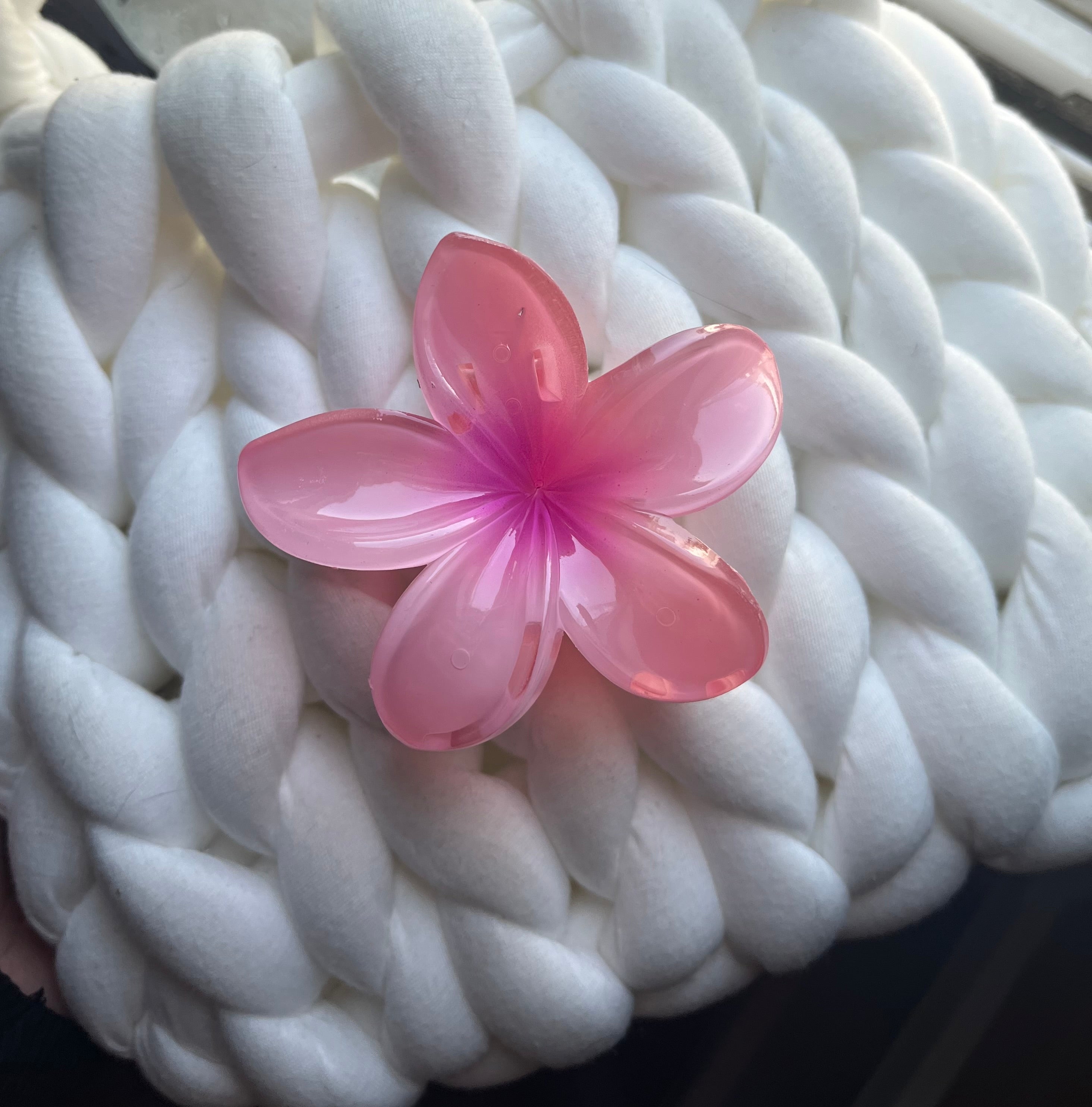 Flower hair claw clip