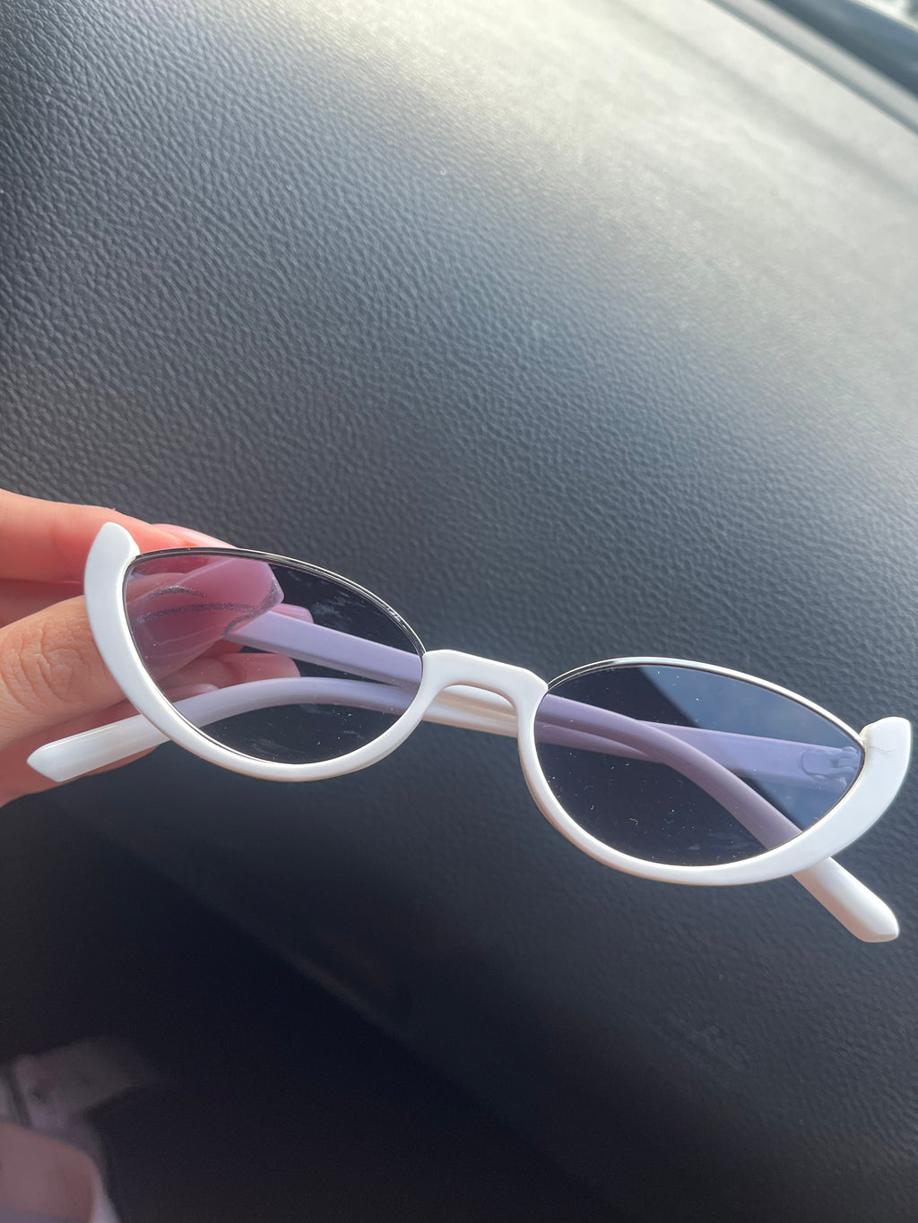 Roxie retro white sunglasses