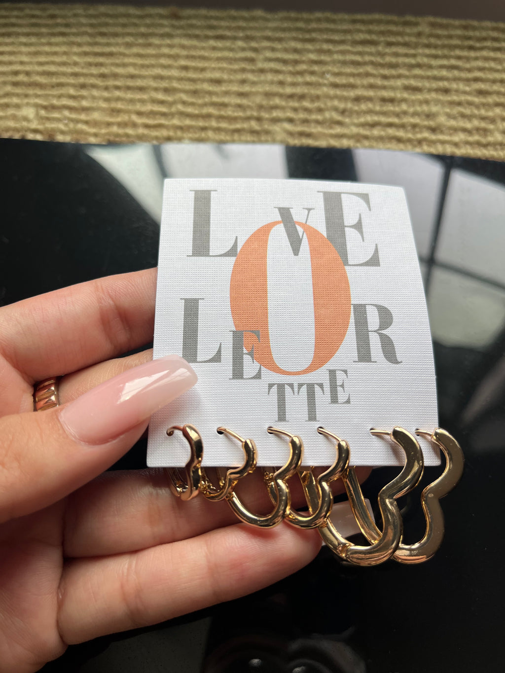 Heart eyes gold earrings set