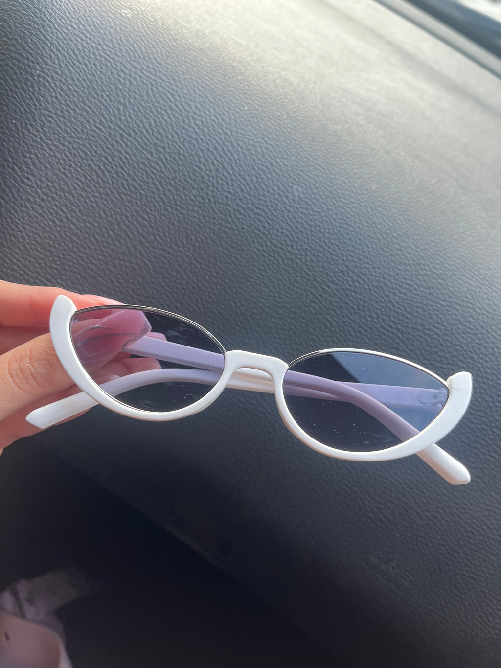 Roxie retro white sunglasses