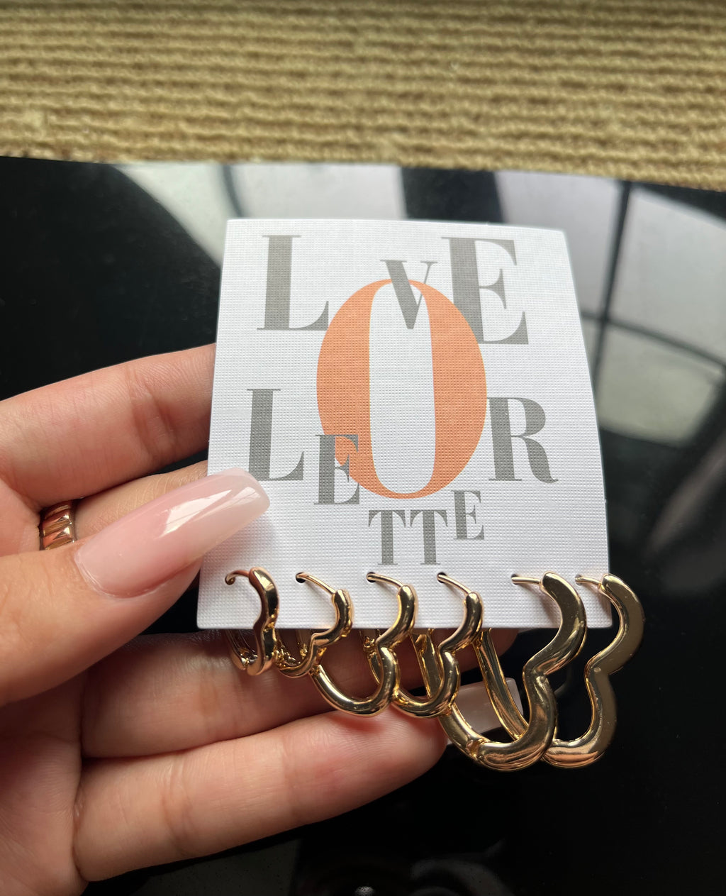 Heart eyes gold earrings set
